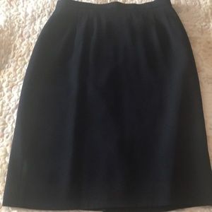 🍀 Skirt (2 items bundle for $7)